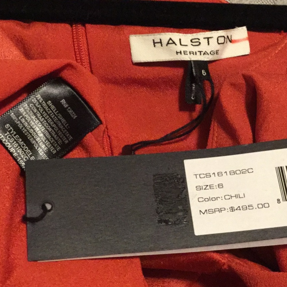 Halston Wrap-effect crepe-paneled satin wildberry - Picture 12 of 14